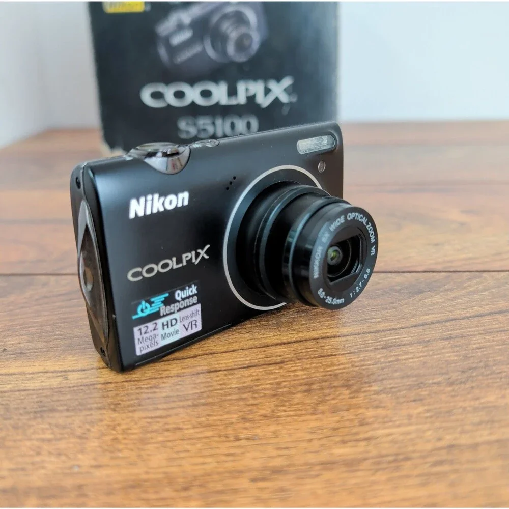 Nikon COOLPIX S5100 Digital Camera 5x Optical Zoom 12.2MP with Accessories Black